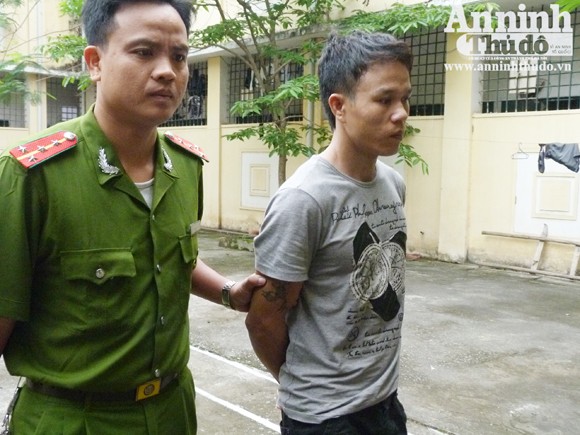 "Siêu trộm" bằng dây leo, móc sắt sa lưới ảnh 1 "Siêu trộm" bằng dây leo, móc sắt sa lưới ảnh 1
