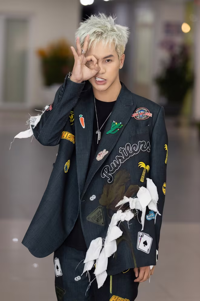 Khán giả phát “sốt” vì Rapper đẹp trai nhất “King of Rap”  ảnh 2