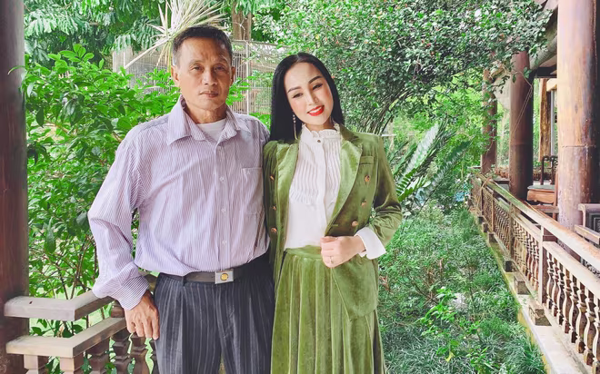 Ca sĩ Khánh Ly bất ngờ bén duyên nhạc dân gian ảnh 2