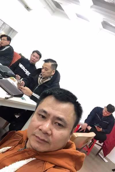 Hình ảnh về việc tập luyện của các nghệ sĩ được chia sẻ trên trang Fanpage Táo quân Hình ảnh về việc tập luyện của các nghệ sĩ được chia sẻ trên trang Fanpage Táo quân