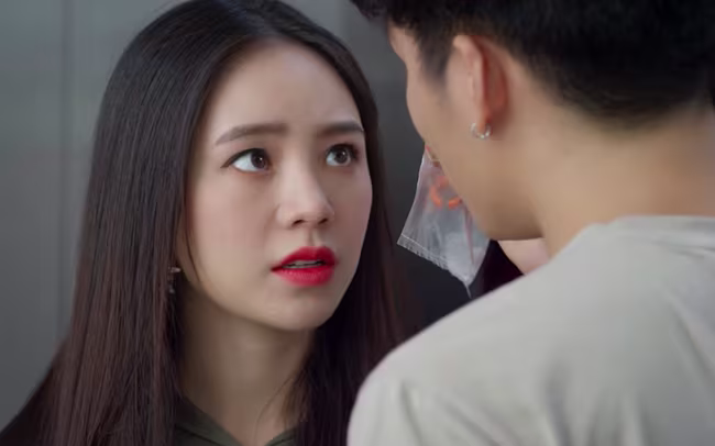 Quỳnh Kool liên tục xuất hiện trên màn ảnh nhỏ thời gian gần đây dù diễn xuất còn nhiều hạn chế Quỳnh Kool liên tục xuất hiện trên màn ảnh nhỏ thời gian gần đây dù diễn xuất còn nhiều hạn chế