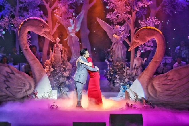 Ca sĩ Quang Hà: "Làm show cứ xảy ra sự cố, hết cháy rồi lại bị hoãn"