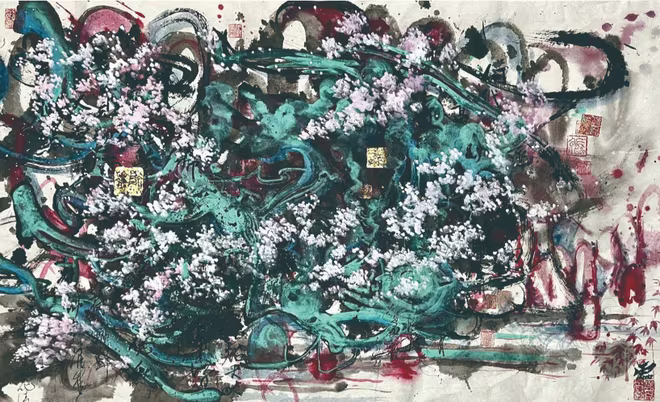 Các tác phẩm "Hoa Anh đào trên núi Phú Sĩ" của tác giả Manling Cheung được trưng bày tại triển lãm Các tác phẩm "Hoa Anh đào trên núi Phú Sĩ" của tác giả Manling Cheung được trưng bày tại triển lãm