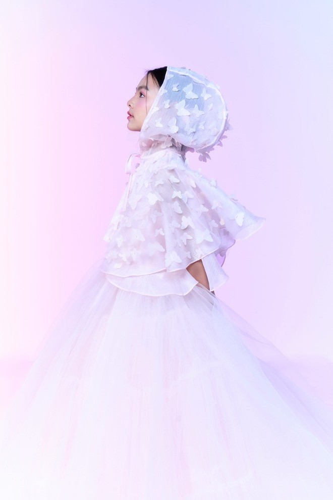 Ấn tượng với bộ sưu tập thời trang "Bách hoa tiên" dành cho trẻ em