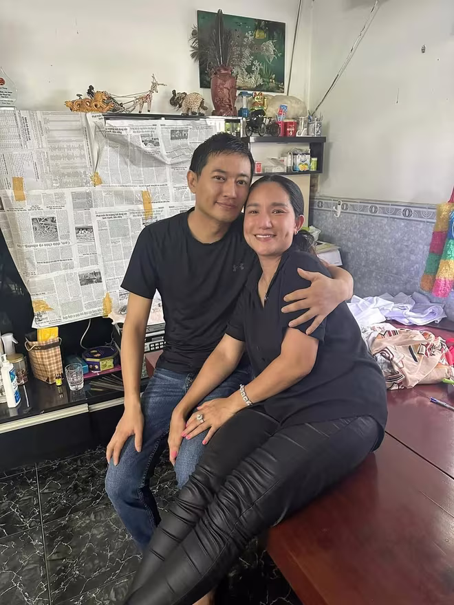 Tấm ảnh lần đến thăm Quý Bình vào năm 2023 được Cát Tường chia sẻ Tấm ảnh lần đến thăm Quý Bình vào năm 2023 được Cát Tường chia sẻ