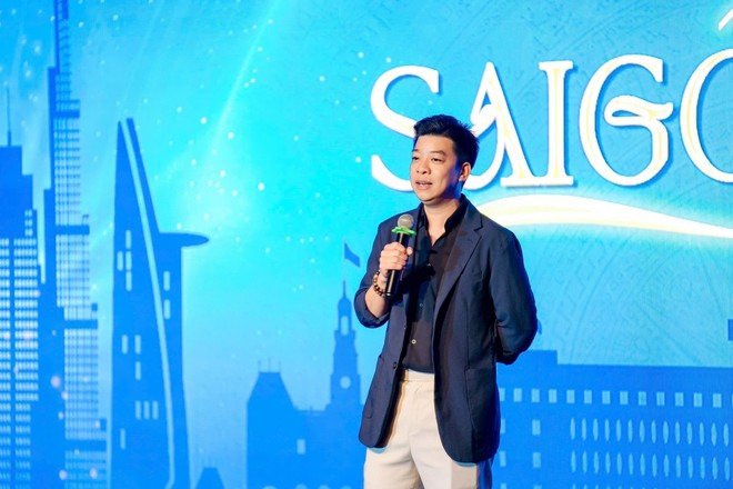 Nhà báo, nhà phê bình điện ảnh Hoàng Tuấn, Tổng biên tập Tạp chí Thế giới điện ảnh, Trưởng Ban giám khảo cuộc thi chia sẻ. Nhà báo, nhà phê bình điện ảnh Hoàng Tuấn, Tổng biên tập Tạp chí Thế giới điện ảnh, Trưởng Ban giám khảo cuộc thi chia sẻ.