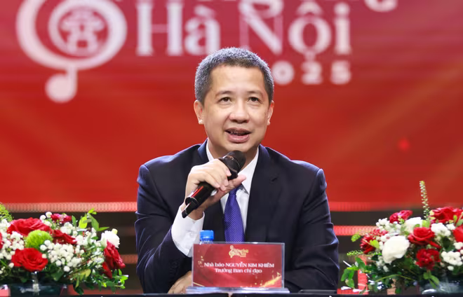 Nhà báo Nguyễn Kim Khiêm - Tổng Giám đốc Đài PT-TH Hà Nội, Trưởng Ban chỉ đạo cuộc thi