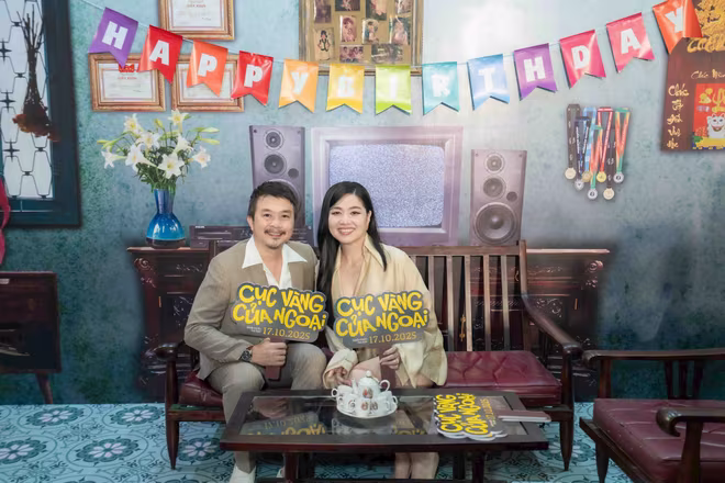 Vợ chồng Tuấn Khải và Lê Khánh