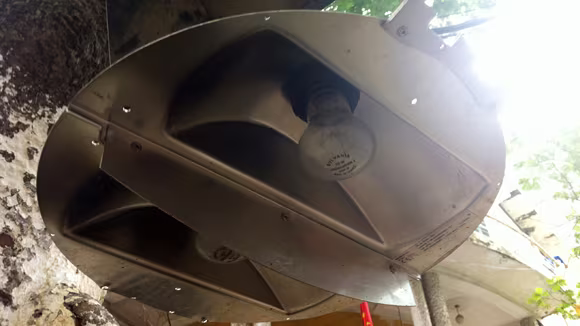 Những bộ phận tín hiệu dành cho người sang đường đã hỏng hoàn toàn Những bộ phận tín hiệu dành cho người sang đường đã hỏng hoàn toàn