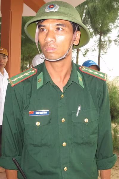 Thượng úy Lương Trịnh Công, Đồn biên phòng 118 tỉnh Thanh Hóa chỉ huy chống bão khu vực xã Hoằng Trường, huyện Hoằng Hóa Thượng úy Lương Trịnh Công, Đồn biên phòng 118 tỉnh Thanh Hóa chỉ huy chống bão khu vực xã Hoằng Trường, huyện Hoằng Hóa