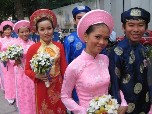 80 đôi cưới nhau vào lúc 11g ngày 11/11/2011 ảnh 1 80 đôi cưới nhau vào lúc 11g ngày 11/11/2011 ảnh 1