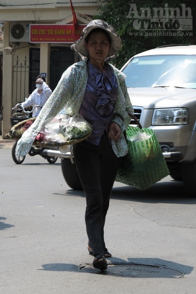 Chùm ảnh: "Nin-ja" trên phố phường Hà Nội ảnh 8 Chùm ảnh: "Nin-ja" trên phố phường Hà Nội ảnh 8