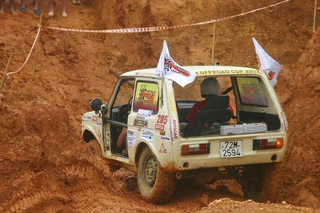 Những hình ảnh thú vị tại Vietnam Offroad Cup 2012 ảnh 10 Những hình ảnh thú vị tại Vietnam Offroad Cup 2012 ảnh 10