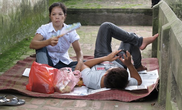 Sĩ tử ngủ chùa ảnh 2 Sĩ tử ngủ chùa ảnh 2