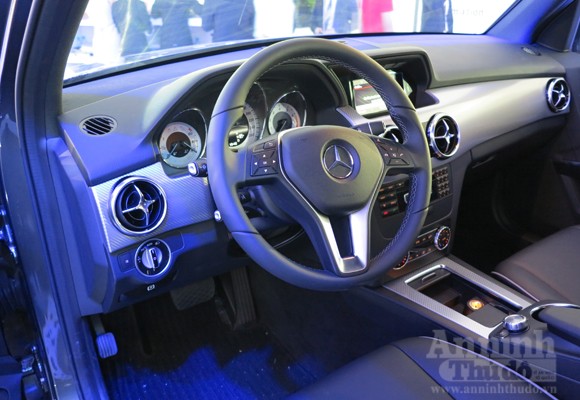 Chi tiết GLK 300- SUV bạc tỉ của Mercedes tại VN ảnh 7 Chi tiết GLK 300- SUV bạc tỉ của Mercedes tại VN ảnh 7