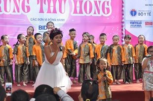 Trung thu hồng của tình yêu thương ảnh 4 Trung thu hồng của tình yêu thương ảnh 4