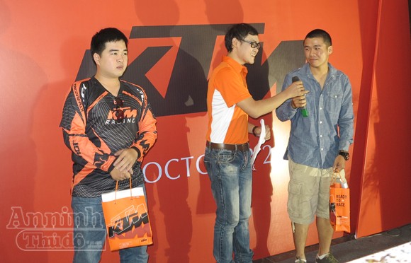 Showroom KTM Văn Tân chính thức khai trương tại Hà Nội ảnh 5 Showroom KTM Văn Tân chính thức khai trương tại Hà Nội ảnh 5