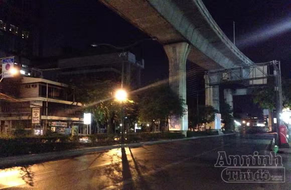 Một vòng Bangkok giờ giới nghiêm ảnh 10 Một vòng Bangkok giờ giới nghiêm ảnh 10