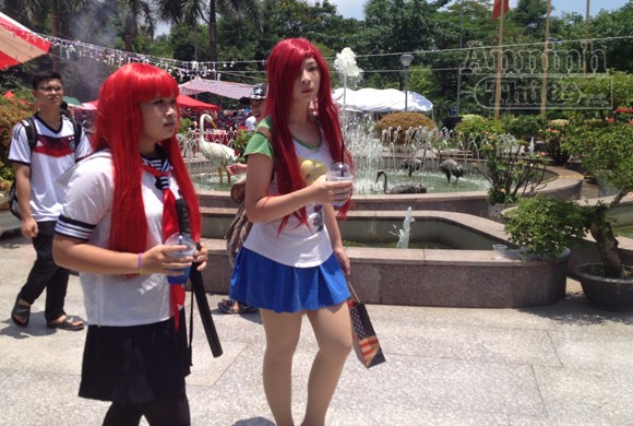 Nóng 40°C, giới trẻ Hà Nội vẫn váy áo lòa xòa, hào hứng Cosplay ảnh 12 Nóng 40°C, giới trẻ Hà Nội vẫn váy áo lòa xòa, hào hứng Cosplay ảnh 12