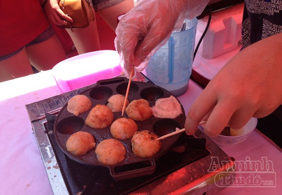 Nóng 40°C, giới trẻ Hà Nội vẫn váy áo lòa xòa, hào hứng Cosplay ảnh 16 Nóng 40°C, giới trẻ Hà Nội vẫn váy áo lòa xòa, hào hứng Cosplay ảnh 16
