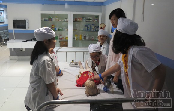 Những trò chơi thú vị làm trẻ mê mẩn ảnh 4 Những trò chơi thú vị làm trẻ mê mẩn ảnh 4