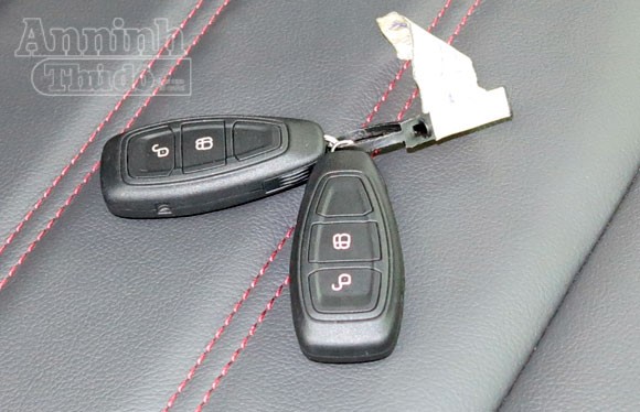 Chùm ảnh chi tiết chiếc SUV thành thị- Ecosport ảnh 16 Chùm ảnh chi tiết chiếc SUV thành thị- Ecosport ảnh 16