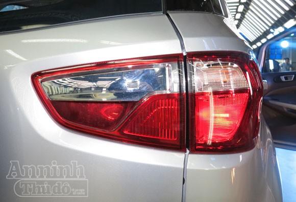 Chùm ảnh chi tiết chiếc SUV thành thị- Ecosport ảnh 9 Chùm ảnh chi tiết chiếc SUV thành thị- Ecosport ảnh 9