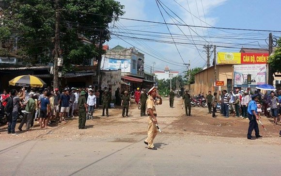 Vụ máy bay rơi: Đã có 18 chiến sĩ hy sinh ảnh 1 Vụ máy bay rơi: Đã có 18 chiến sĩ hy sinh ảnh 1