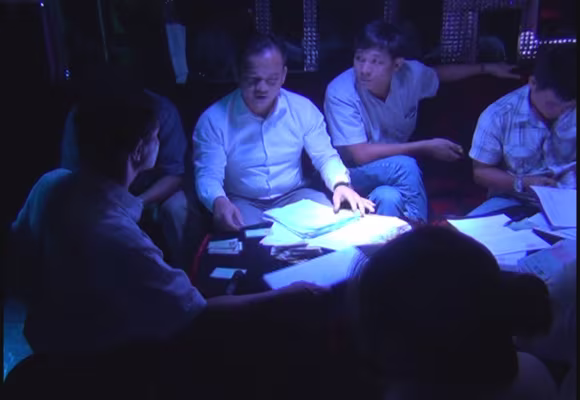 Diễn biến mới nhất vụ đột kích vũ trường 02 Gold Club ảnh 8 Diễn biến mới nhất vụ đột kích vũ trường 02 Gold Club ảnh 8