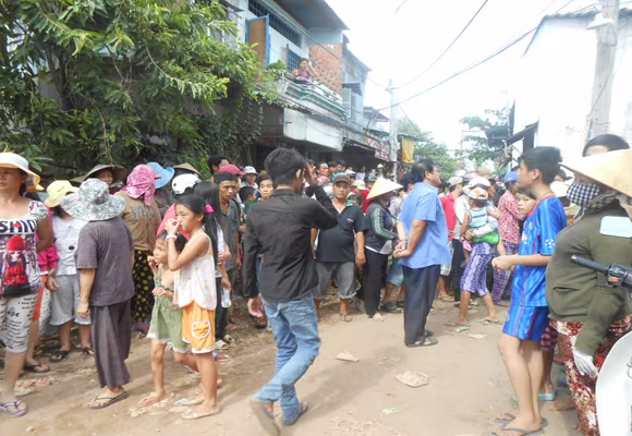 Mâu thuẫn vợ chồng, mẹ sát hại 2 con thơ rồi treo cổ tự tử ảnh 3