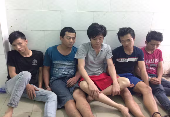 Vợ ghen tuông thuê giang hồ đánh chồng cướp tài sản ảnh 1 Vợ ghen tuông thuê giang hồ đánh chồng cướp tài sản ảnh 1