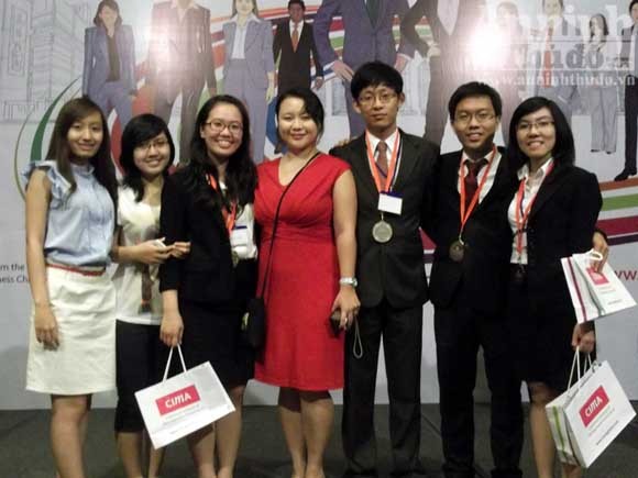 4 sinh viên Việt Nam chiến thắng cuộc thi Thử thách kinh doanh toàn cầu ảnh 1 4 sinh viên Việt Nam chiến thắng cuộc thi Thử thách kinh doanh toàn cầu ảnh 1