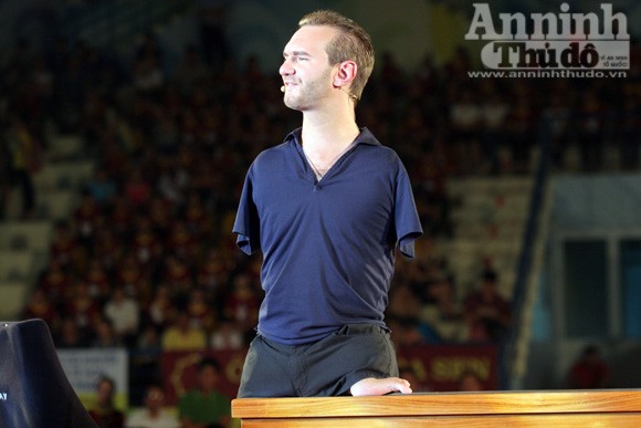 Nick Vujicic và 5.000 trẻ em có hoàn cảnh đặc biệt ảnh 9 Nick Vujicic và 5.000 trẻ em có hoàn cảnh đặc biệt ảnh 9