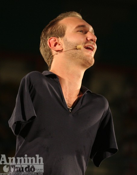 Nick Vujicic và 5.000 trẻ em có hoàn cảnh đặc biệt ảnh 12 Nick Vujicic và 5.000 trẻ em có hoàn cảnh đặc biệt ảnh 12
