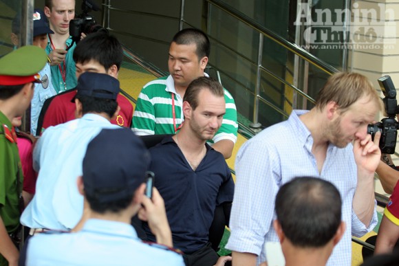 Nick Vujicic và 5.000 trẻ em có hoàn cảnh đặc biệt ảnh 13 Nick Vujicic và 5.000 trẻ em có hoàn cảnh đặc biệt ảnh 13