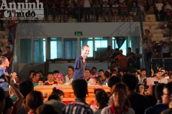 Nick Vujicic và 5.000 trẻ em có hoàn cảnh đặc biệt ảnh 6 Nick Vujicic và 5.000 trẻ em có hoàn cảnh đặc biệt ảnh 6
