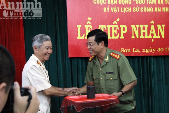 Những kỷ vật... “biết nói” ảnh 4 Những kỷ vật... “biết nói” ảnh 4