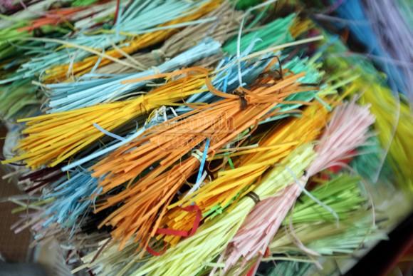Cuộn giấy vụn thành tuyệt phẩm nghệ thuật ảnh 12 Cuộn giấy vụn thành tuyệt phẩm nghệ thuật ảnh 12