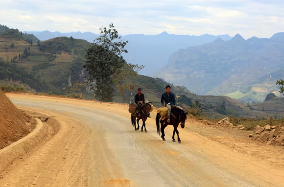 Nơi buôn bán “chiến mã” rầm rộ nhất  ảnh 15