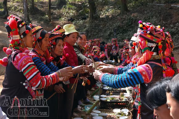 Tục xem gan lợn để biết vận mệnh trong năm ảnh 8