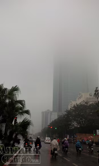 Mưa phùn kéo dài, Hà Nội trầm lắng ảnh 2