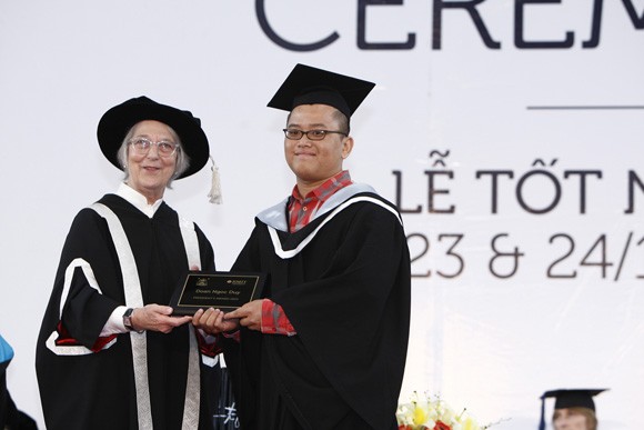 Đại học RMIT Việt Nam trao 125 suất học bổng cho sinh viên xuất sắc ảnh 2 Đại học RMIT Việt Nam trao 125 suất học bổng cho sinh viên xuất sắc ảnh 2