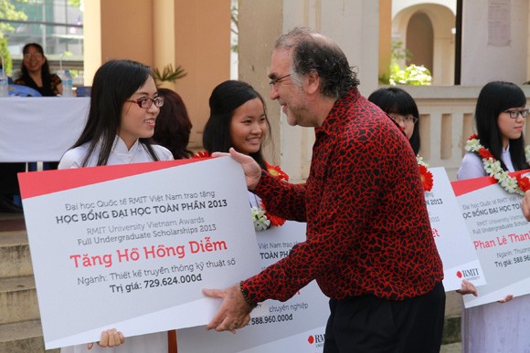Đại học RMIT Việt Nam trao 125 suất học bổng cho sinh viên xuất sắc ảnh 1 Đại học RMIT Việt Nam trao 125 suất học bổng cho sinh viên xuất sắc ảnh 1