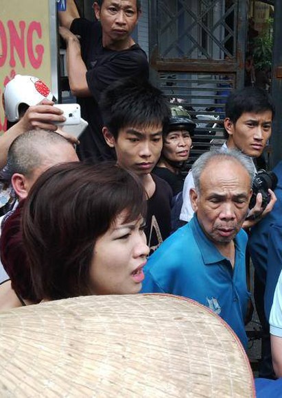 Nạn nhân cuối cùng đã được đưa ra khỏi hiện trường xảy cháy ảnh 5 Nạn nhân cuối cùng đã được đưa ra khỏi hiện trường xảy cháy ảnh 5
