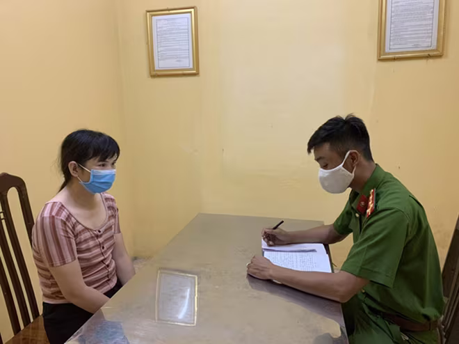 Cơ quan Công an lấy lời khai đối tượng vi phạm pháp luật Cơ quan Công an lấy lời khai đối tượng vi phạm pháp luật
