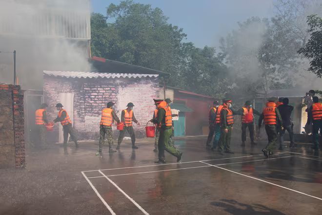 Các lực lượng phối hợp diễn tập ứng phó thiên tai năm 2020 tại phường Phúc Xá, quận Ba Đình Các lực lượng phối hợp diễn tập ứng phó thiên tai năm 2020 tại phường Phúc Xá, quận Ba Đình