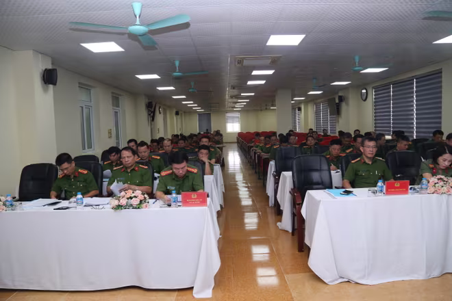 Các đại biểu tham dự Hội thảo Các đại biểu tham dự Hội thảo