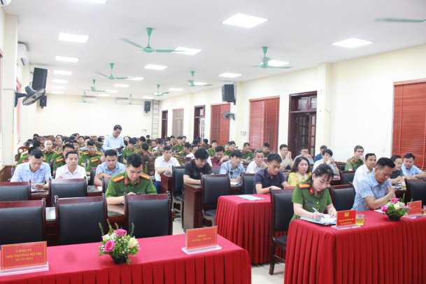 Các đại biểu tham dự hội nghị