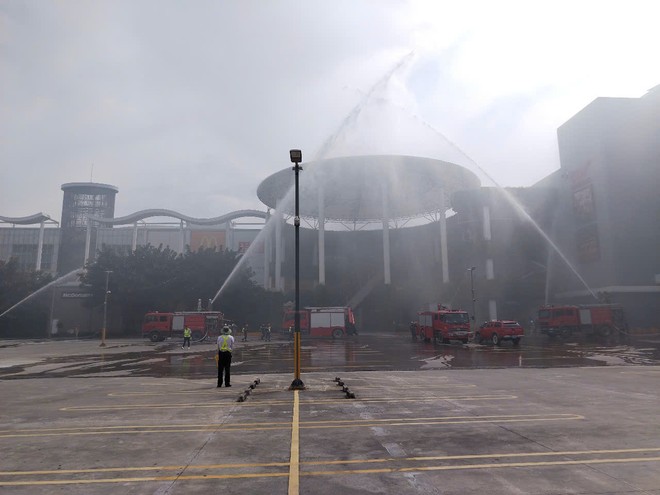 Diễn tập phương án chữa cháy, tìm kiếm cứu nạn tại Trung tâm thương mại AEON MALL Long Biên năm 2025