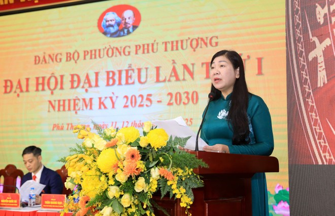 Chủ tịch Ủy ban MTTQ Việt Nam thành phố Hà Nội Nguyễn Lan Hương phát biểu chỉ đạo Đại hội Chủ tịch Ủy ban MTTQ Việt Nam thành phố Hà Nội Nguyễn Lan Hương phát biểu chỉ đạo Đại hội